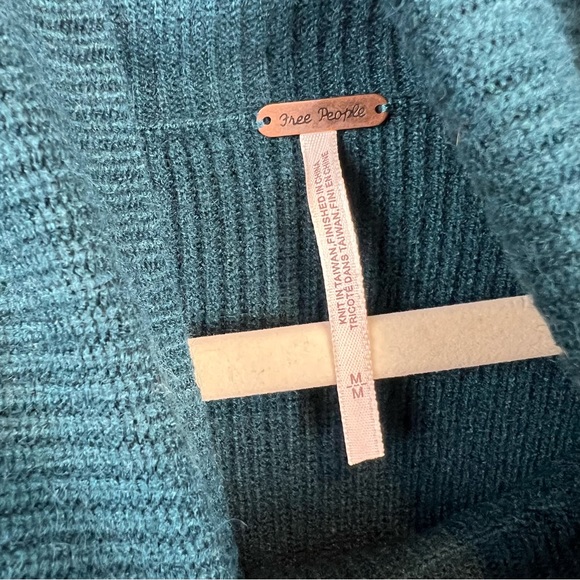 New Free People Softly Structured Tunic Sweater Peacock Jewel Blue Cowl Neck M - Picture 6 of 8